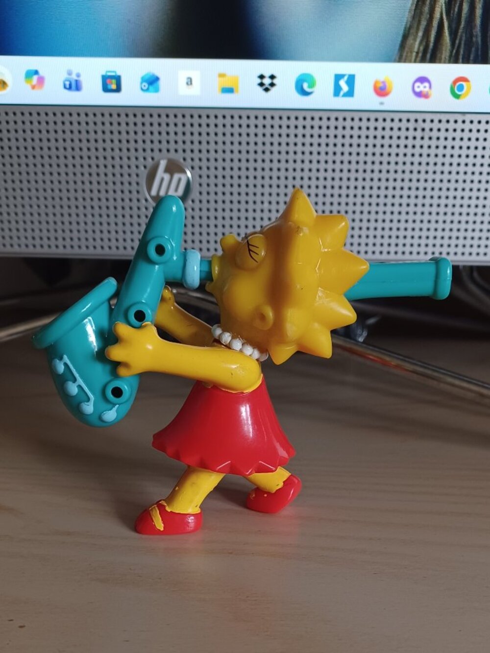 Vintage 1997 Simpsons Lisa Simpson With Saxophone Whistle Toy EUC